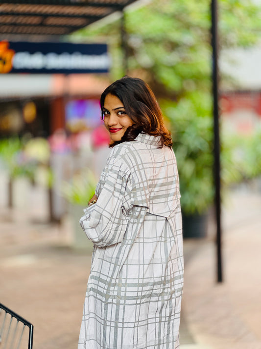 Weekend Essentials: Oversized Shirts & Denim Love