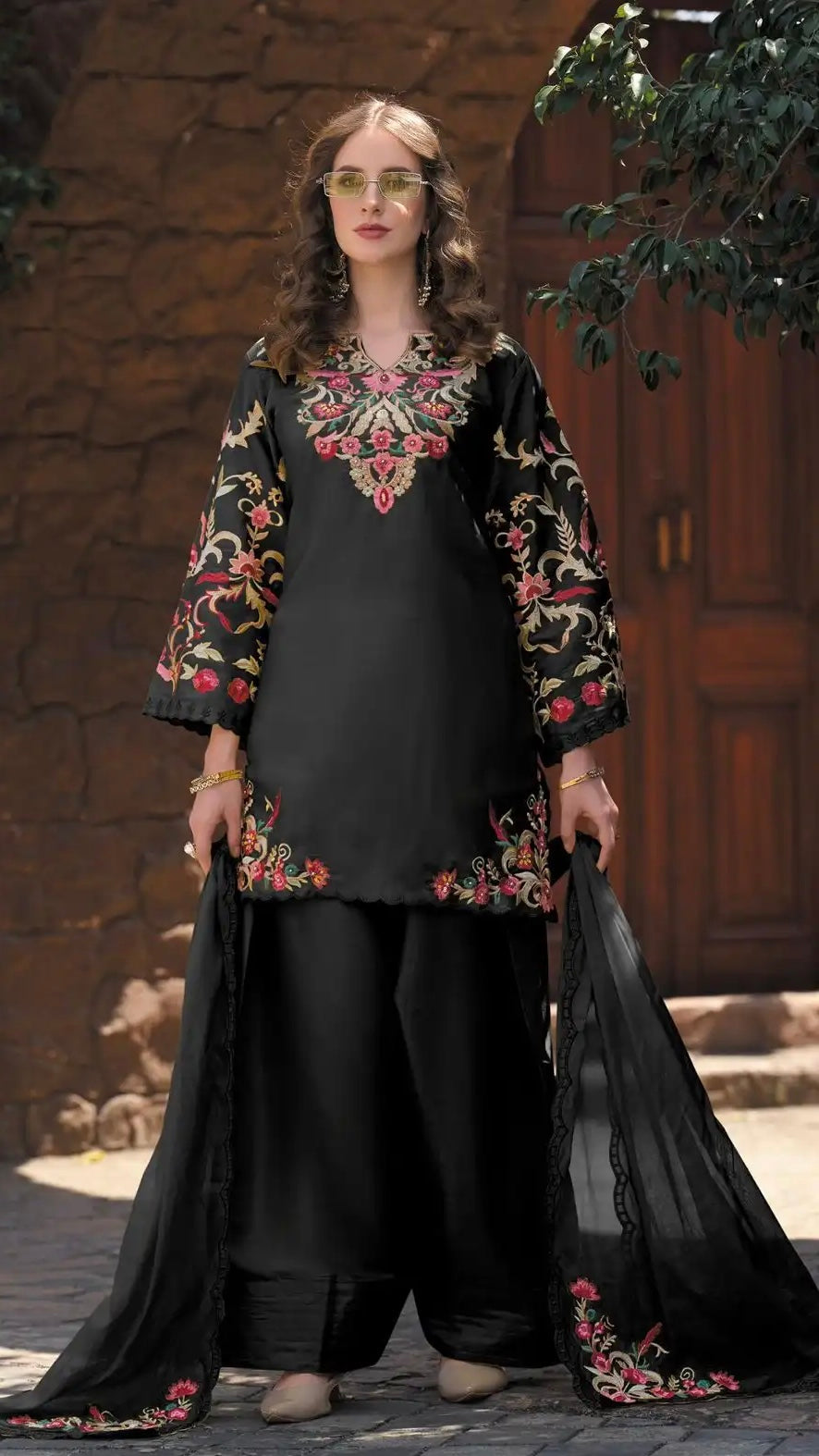 Viscose Sateen Silk Handwork Suit with Farsi Pants & Embroidered Jham Jham Dupatta – XL