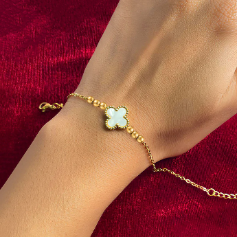 Gold-Plated White Clover Bracelet – Anti-Tarnish Stainless Steel
