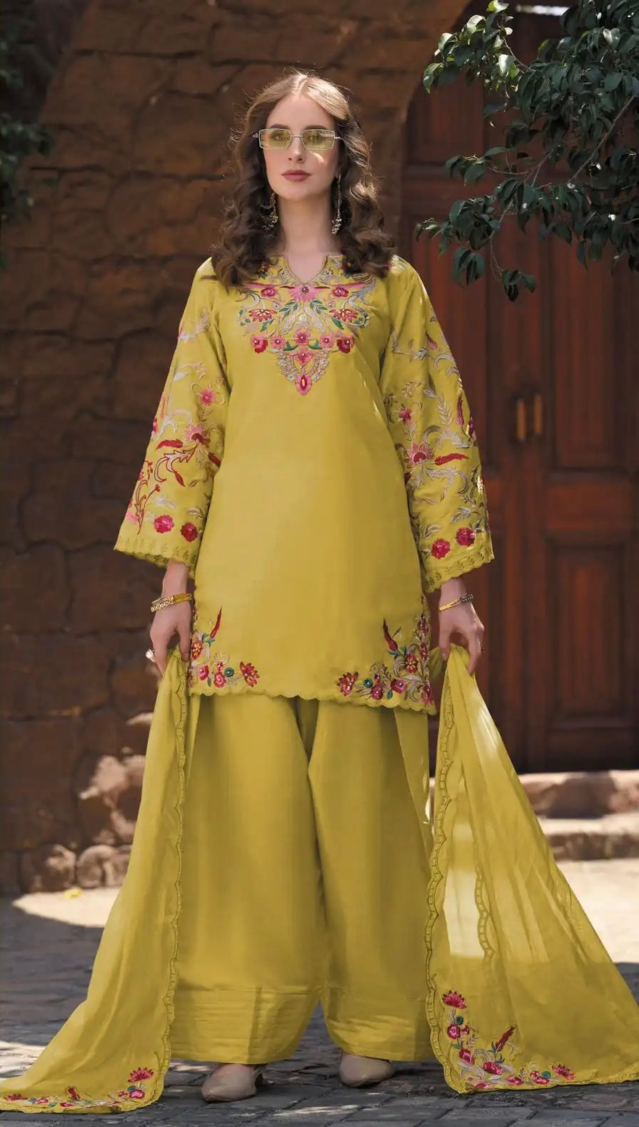 Viscose Sateen Silk Handwork Suit with Farsi Pants & Embroidered Jham Jham Dupatta – XL