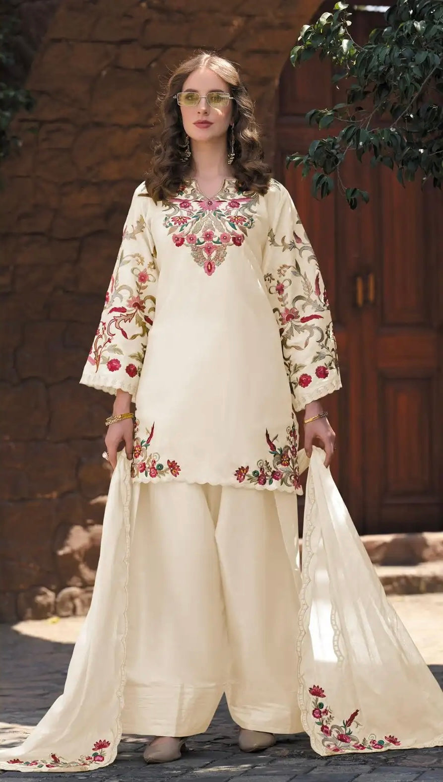 Viscose Sateen Silk Handwork Suit with Farsi Pants & Embroidered Jham Jham Dupatta – XL