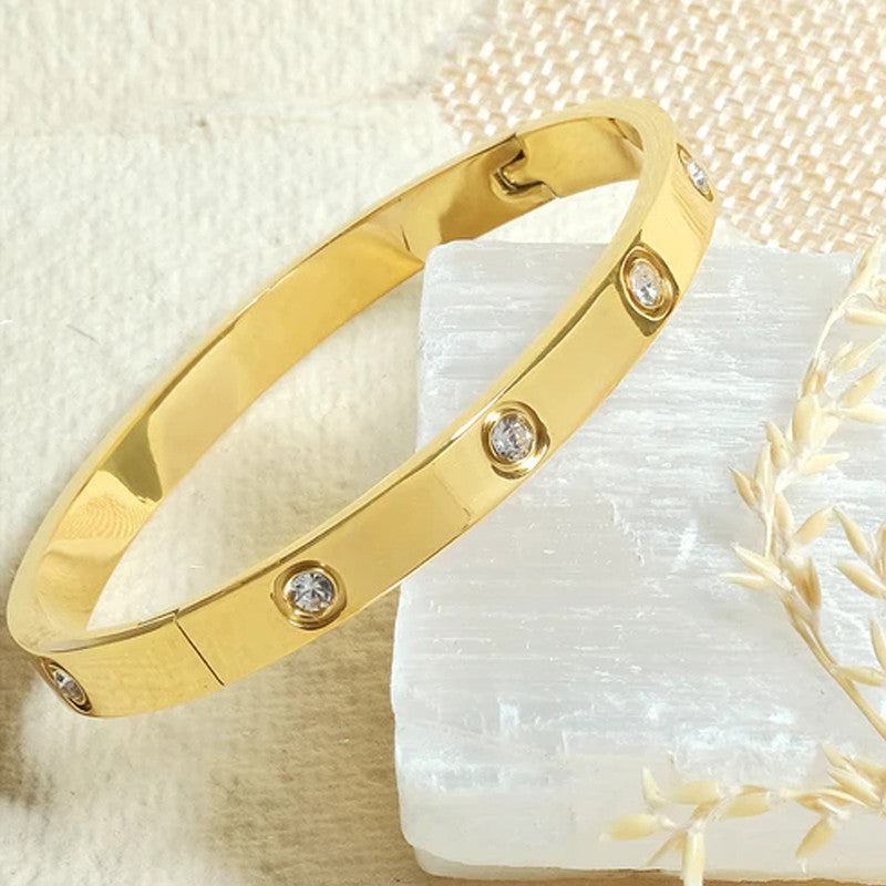Contemporary Gold-Plated Love AD Bracelet – Anti-Tarnish Stainless Steel