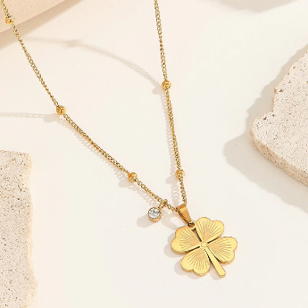 Gold-Plated Clover Pendant – Anti-Tarnish Stainless Steel