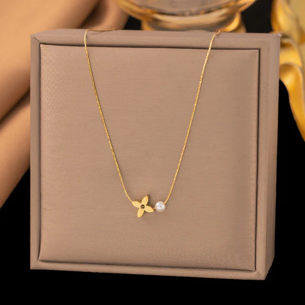 Gold Plated Anti-Tarnish Floral Pendant Necklace