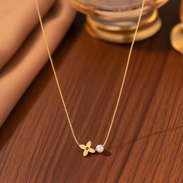 Gold Plated Anti-Tarnish Floral Pendant Necklace