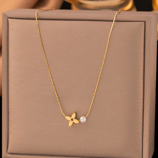Gold Plated Anti-Tarnish Floral Pendant Necklace