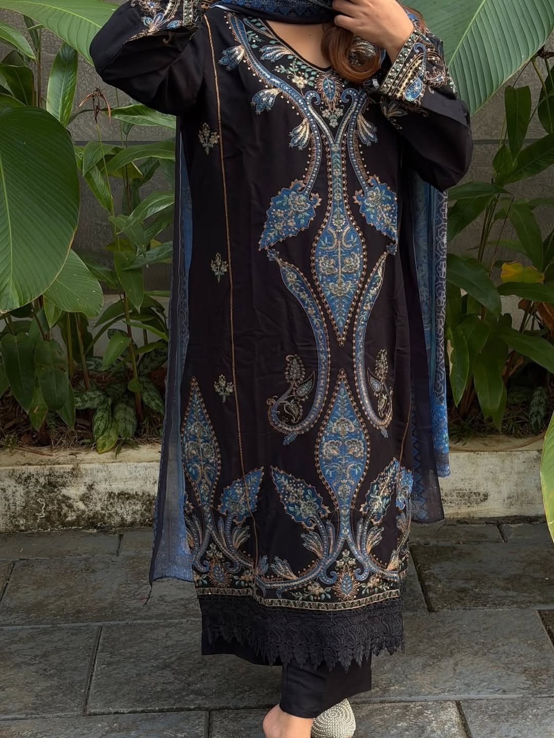 Elegant Floral Embroidered Rayon Suit Set with Dupatta