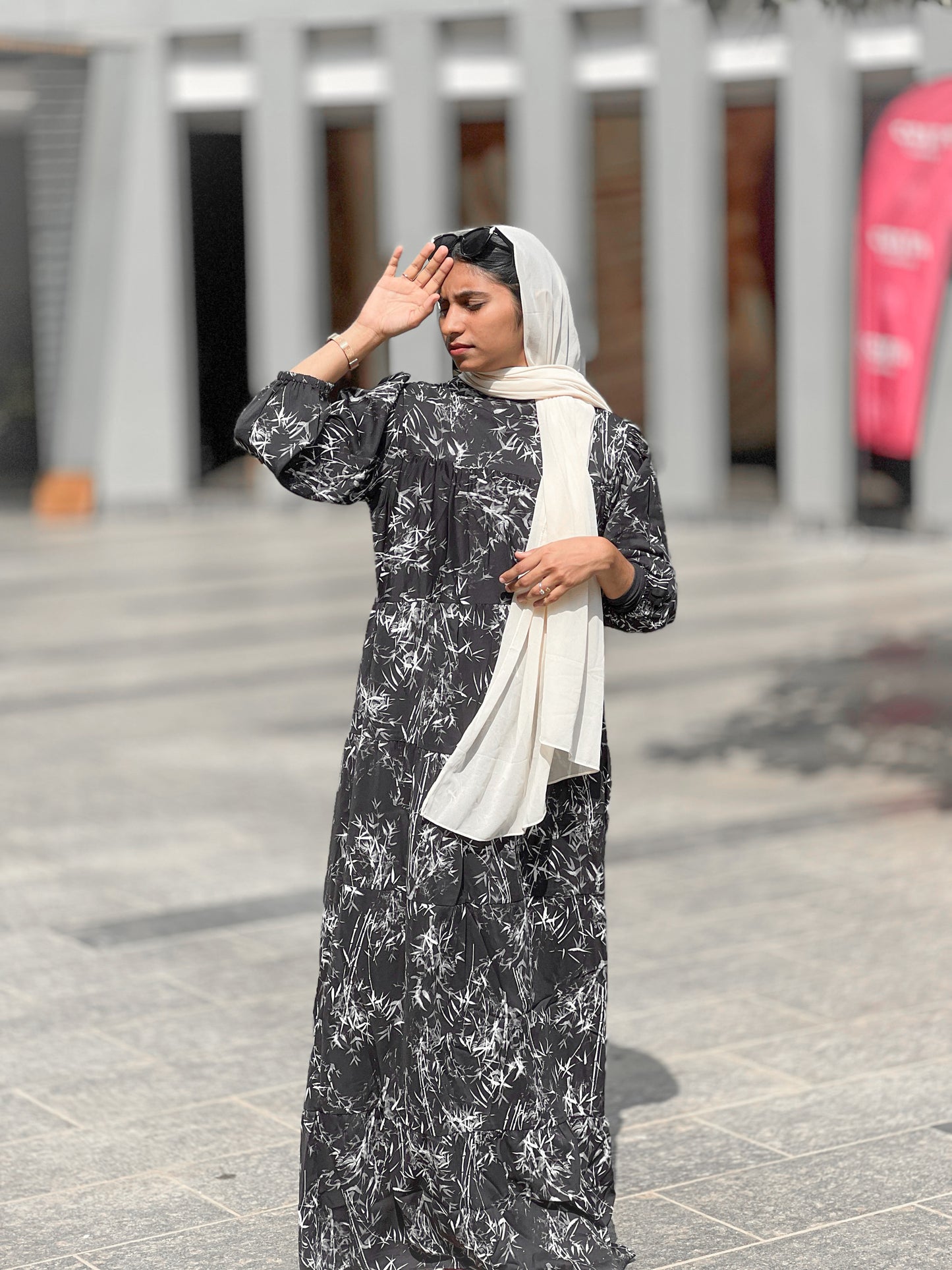 Elegant Bamboo Print Maxi Dress – Black & White